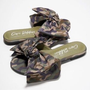 Cape Robbin Camouflage Bow Sandals